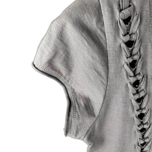 Mur Mur Wm's Sz Sm Gray/Green Embroidered Top cut-out decorative embellishment. - Picture 8 of 8